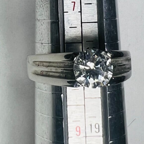 Unisex Stainless Steel Cubic Zirconia Ring Band Sz 8 Wedding Promise Jewelry - Picture 3 of 8